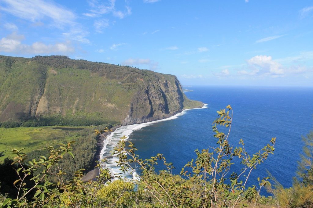 Waipi'o Valley - Day trips from Kona 